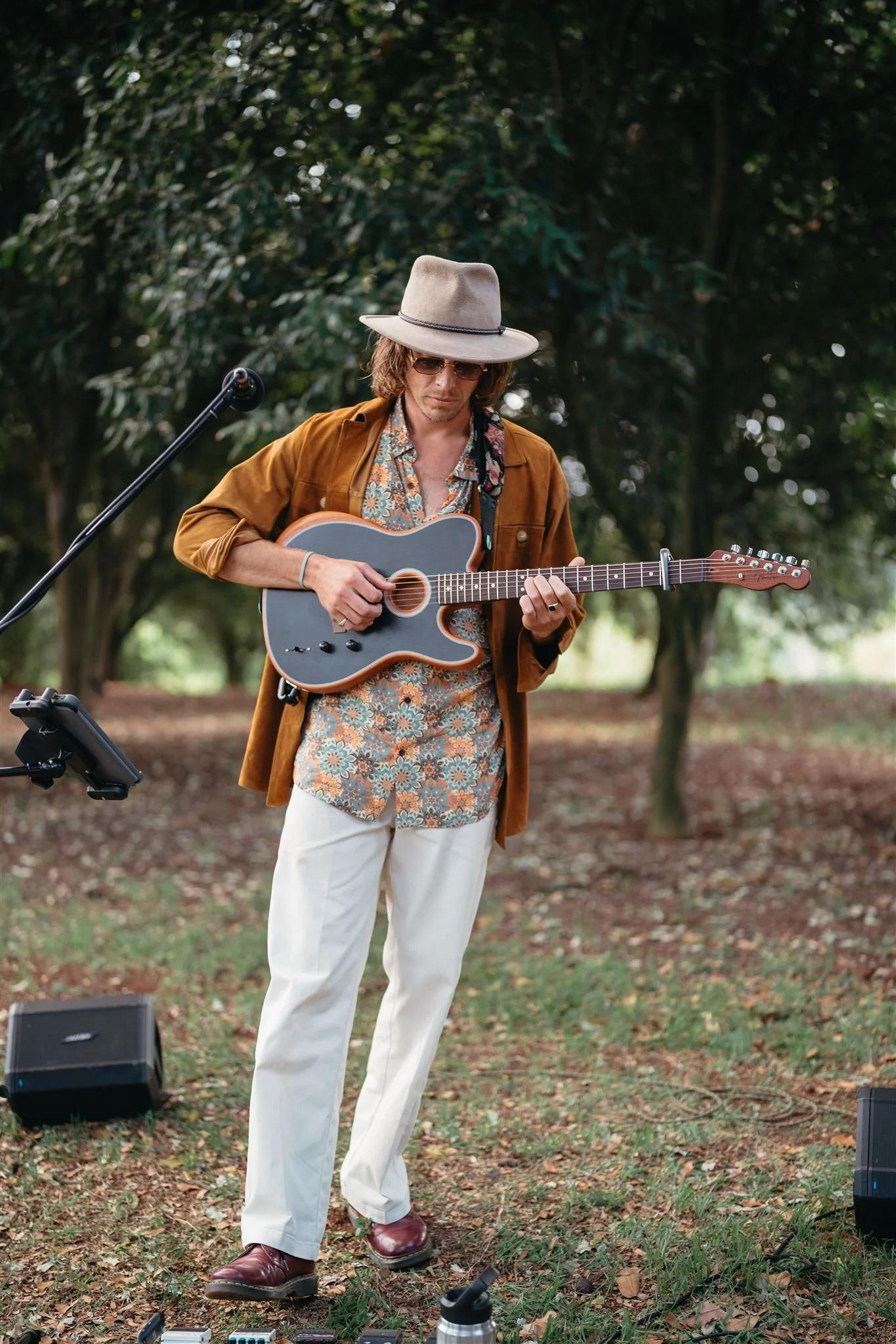 Mitch Tolnay performing live